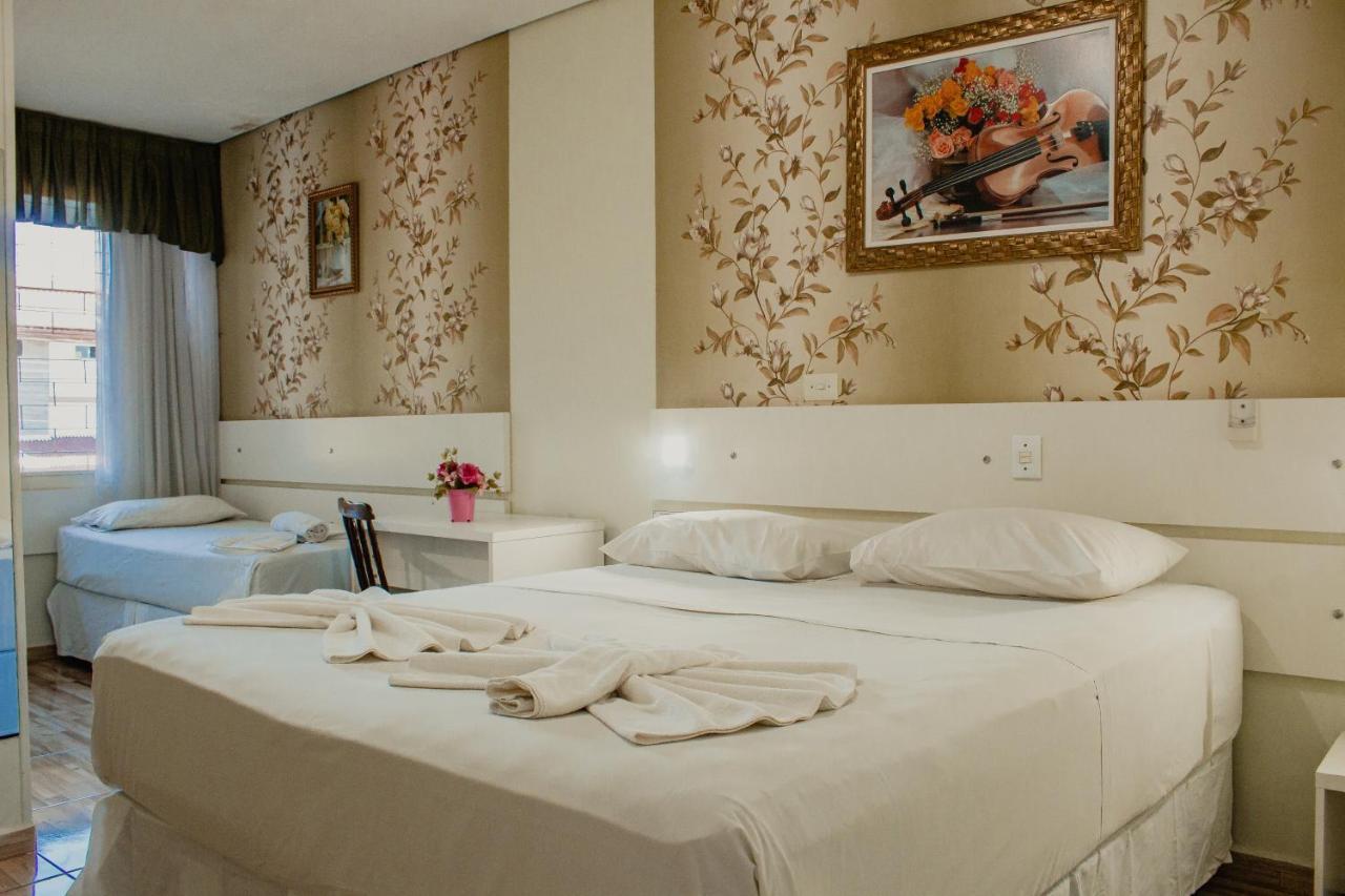 Hotel E Pousada Caroline فوز دو إيغواسو المظهر الخارجي الصورة