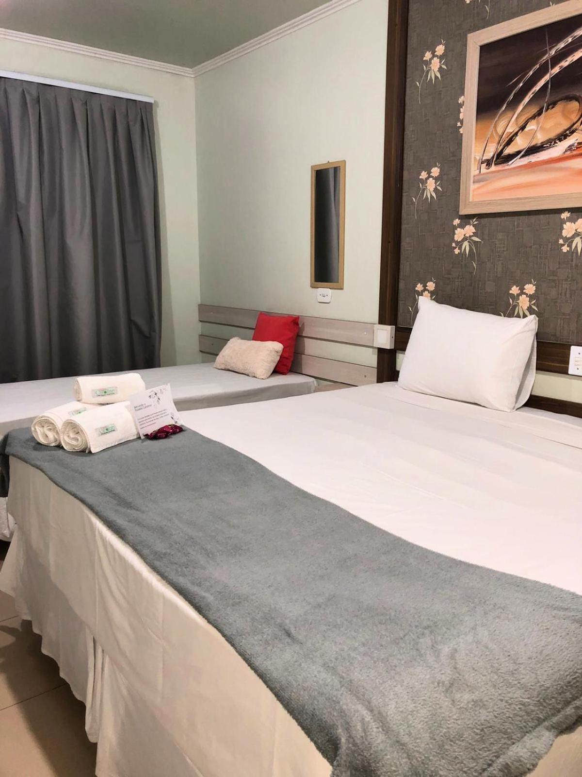 Hotel E Pousada Caroline فوز دو إيغواسو المظهر الخارجي الصورة
